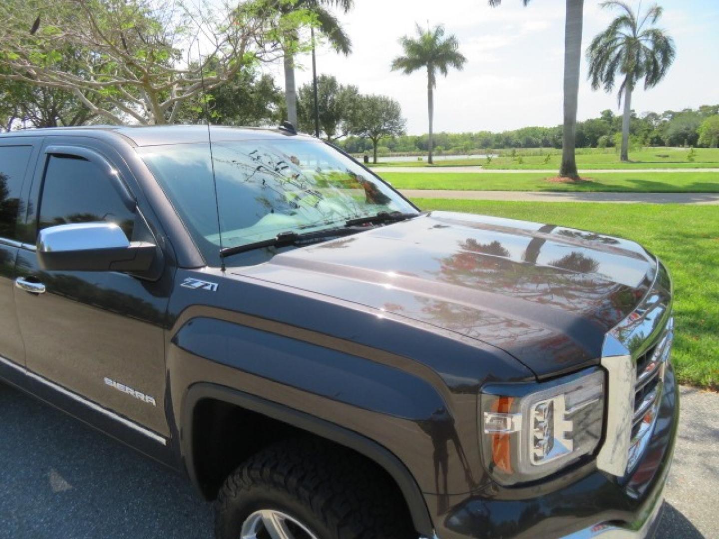 2014 /Black GMC Sierra 1500 SLT Crew Cab 2WD (3GTP1VEC2EG) with an 5.3L V8 OHV 16V engine, 6-Speed Automatic transmission, located at 4301 Oak Circle #19, Boca Raton, FL, 33431, (954) 561-2499, 26.388861, -80.084038 - Photo#15